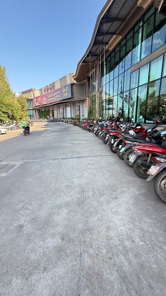 Icemanzy1's tweet photo. เนี่ยหรอ ? คือบั๊บ นี่กูออกบ้านมาเพื่อ สิ่งนี้เองหรอ 🤣 #ອ້າຍແມນ #ພະຍັກຄະພູມ
 #ຫນອງນຳ້ສ່າງ 🇹🇭💯% #ສາລະຄາມ https://t.co/njghWLaVpA