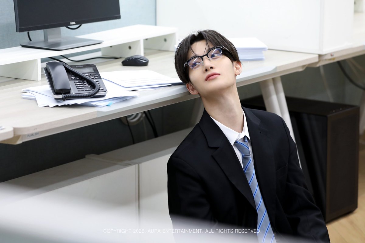sodubaeb's tweet photo. BAER FAN KIT BEHIND PHOTO (3) 

#배진영 #BAEJINYOUNG https://t.co/buWEP4OtBJ