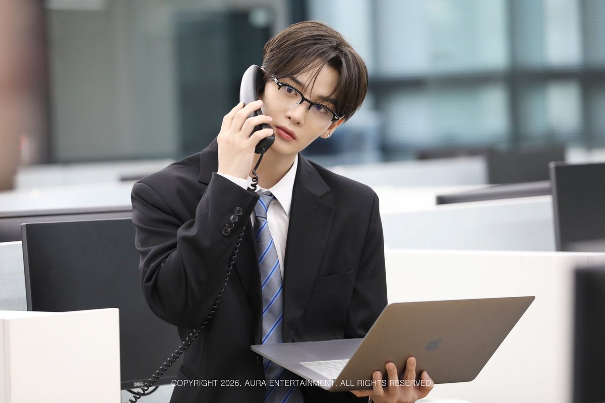 sodubaeb's tweet photo. BAER FAN KIT BEHIND PHOTO (3) 

#배진영 #BAEJINYOUNG https://t.co/buWEP4OtBJ