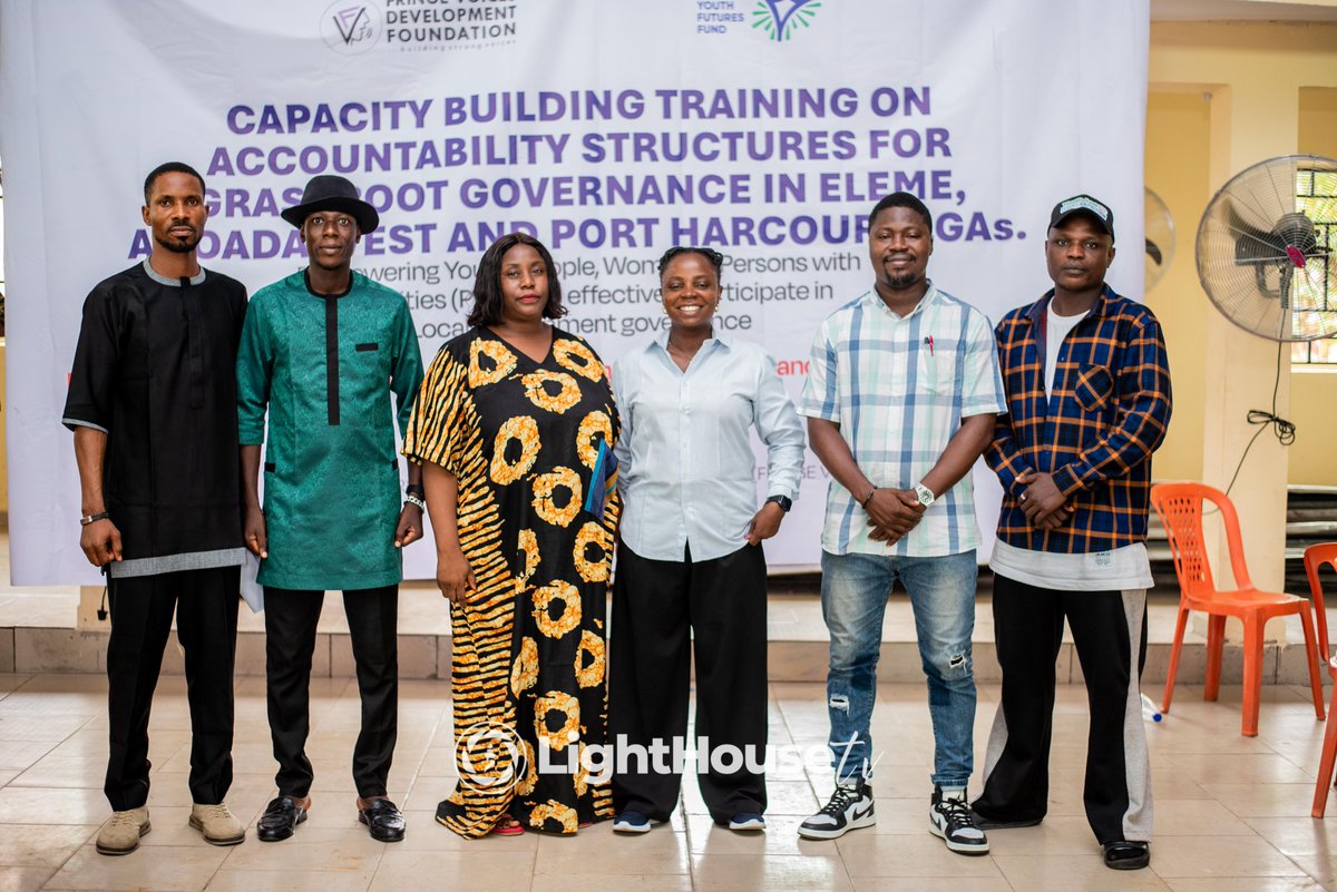 FringeVoices tweet media