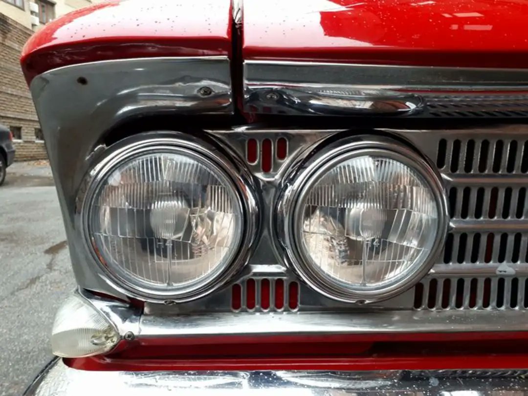 Mumbasa9's tweet photo. #moskvich #sovietcar #photography https://t.co/IBSJS6hrl6