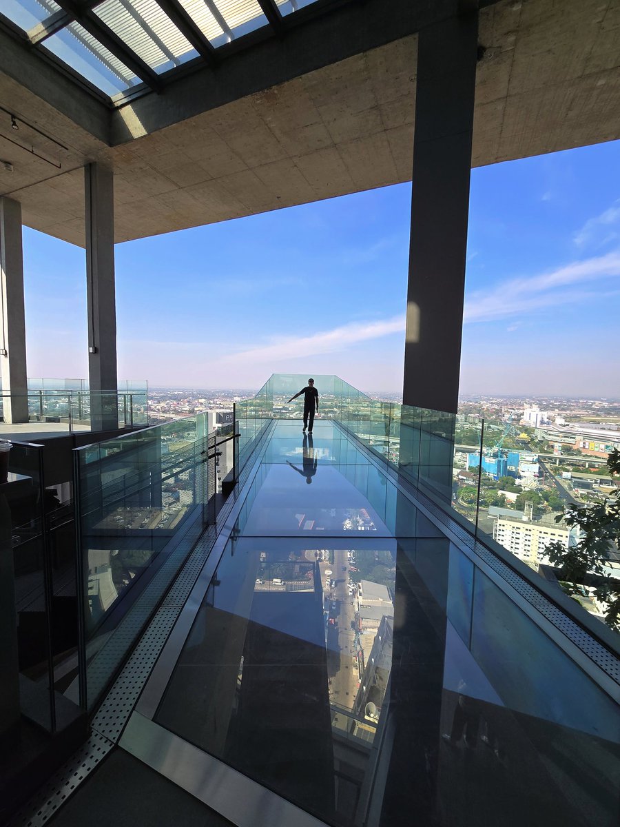 OhmManmoth tweet media