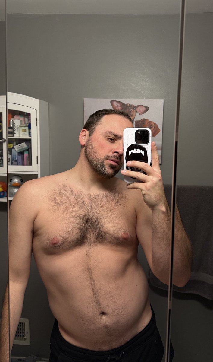 Nicholas M. tweet media