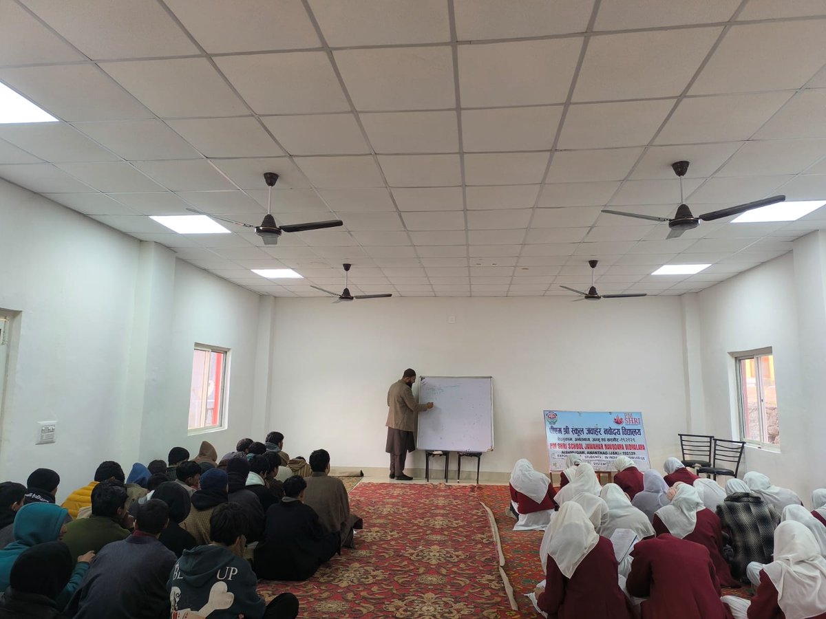 JnvAnantnag's tweet photo. The Indian Knowledge System class at Jawahar Navodaya Vidyalaya (JNV) Anantnag was an enriching experience that highlighted the depth and diversity of India’s intellectual traditions.
#nvshq
#nvsrochd https://t.co/blegz3lYdW