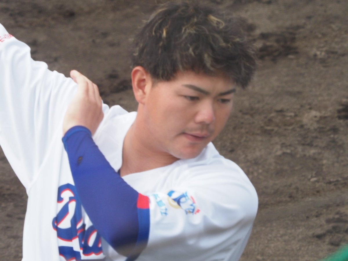 ponde33's tweet photo. 中日春季キャンプ
午後は読谷へ移動
北谷も読谷もどちらもいいなぁ https://t.co/tZcbURvLBw