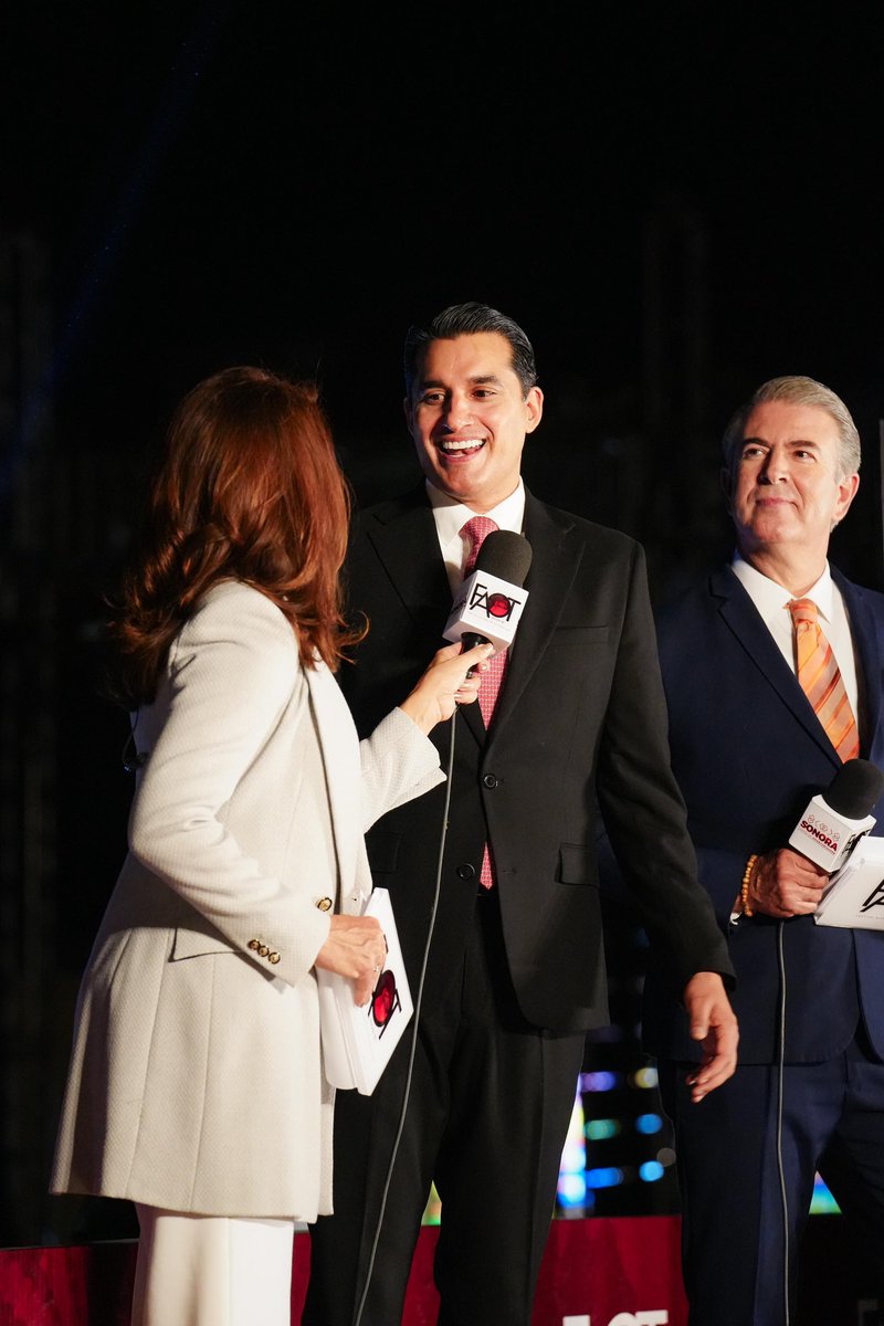 FroylanGamezG's tweet photo. Especial FAOT 2026: La Magia de Álamos 🎭

Agradezco la entrevista a @KatyAmavizca y @FanoCampoy por la señal de @TMXDigital.

Una edición más que celebra nuestra cultura desde este bello Pueblo Mágico. ✨

#OrgulloSonorense https://t.co/94KpRwz2A9