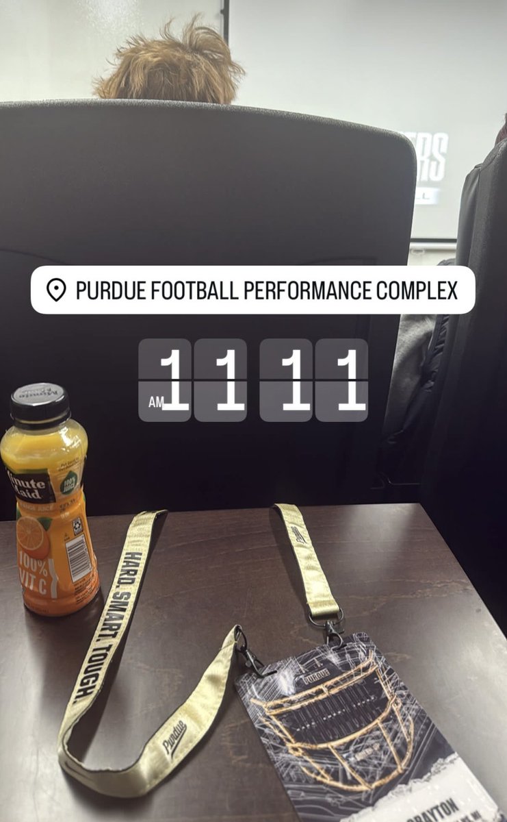 MykellCrayton4's tweet photo. Thank you @BoilerFootball for all the hospitality today enjoyed checking out the facility’s and all the good info! See you soon @Coach_Odom @Coach_Ford @Coach_Henson @Coach_Crab @Coach__Lal @CoachCJCole https://t.co/YGz9WGtUvD