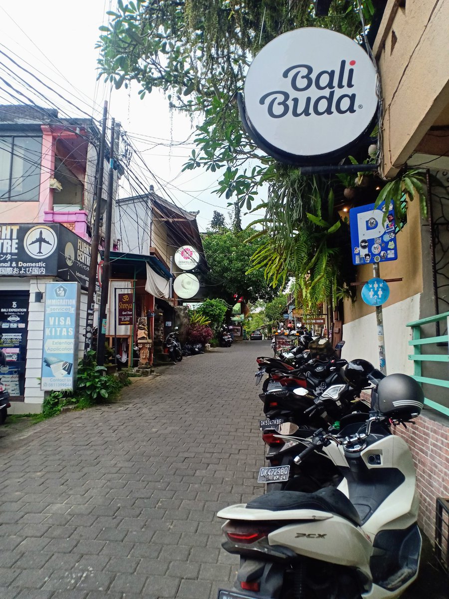 kill_abi's tweet photo. Bali Buda ini adalah kafe ramah muslim yang menyediakan makanan Halal di bali, menu dengan bahan organik, sehat, berkualitas, dan non MSG 👍
Rekomen ! 👌

#cafe #food #kuliner #HALAL #Bali https://t.co/loF5eDwivJ