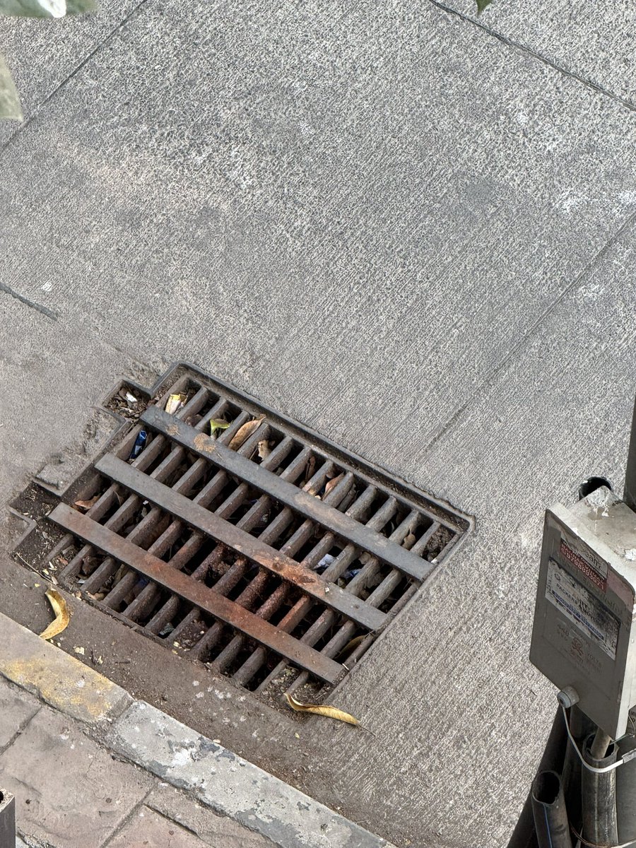 ParamParekh's tweet photo. These type of covers are not stolen as compared to other metal ones as per our observation. https://t.co/nOip3WXm4L