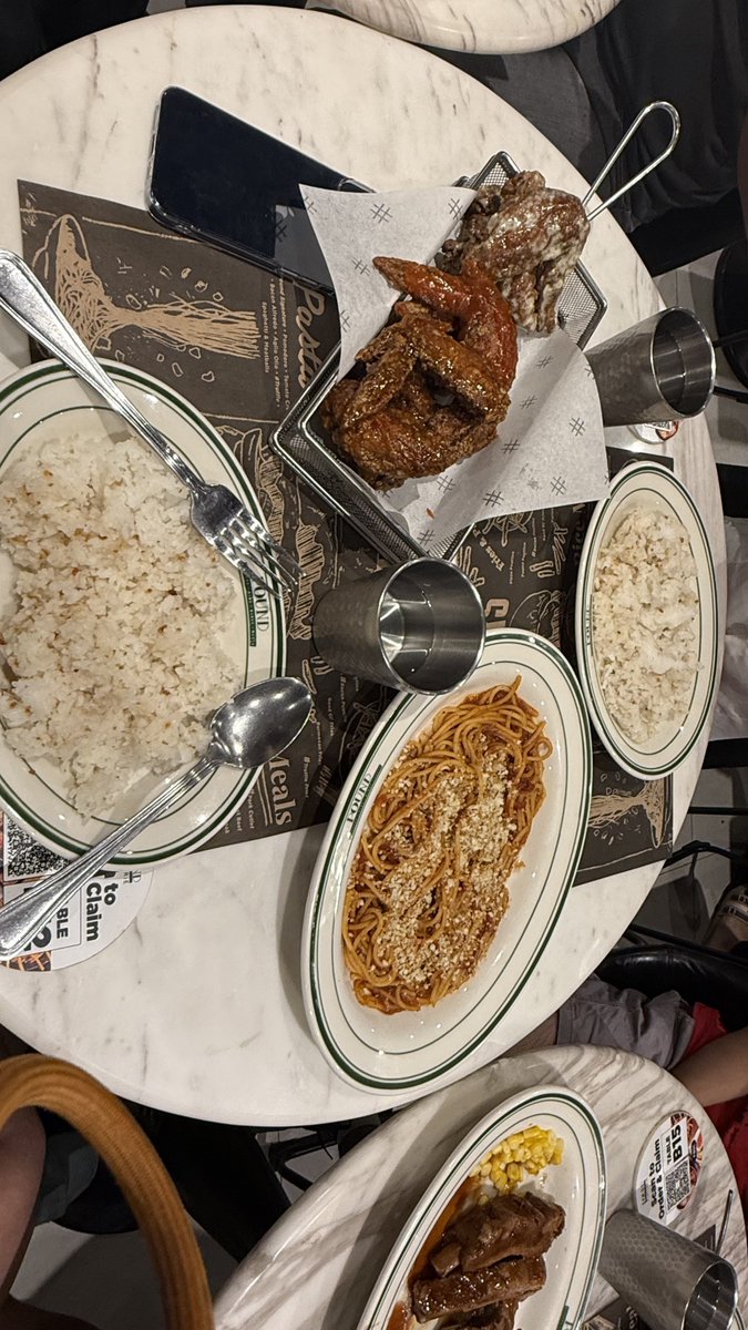 chesca 🪷 tweet media