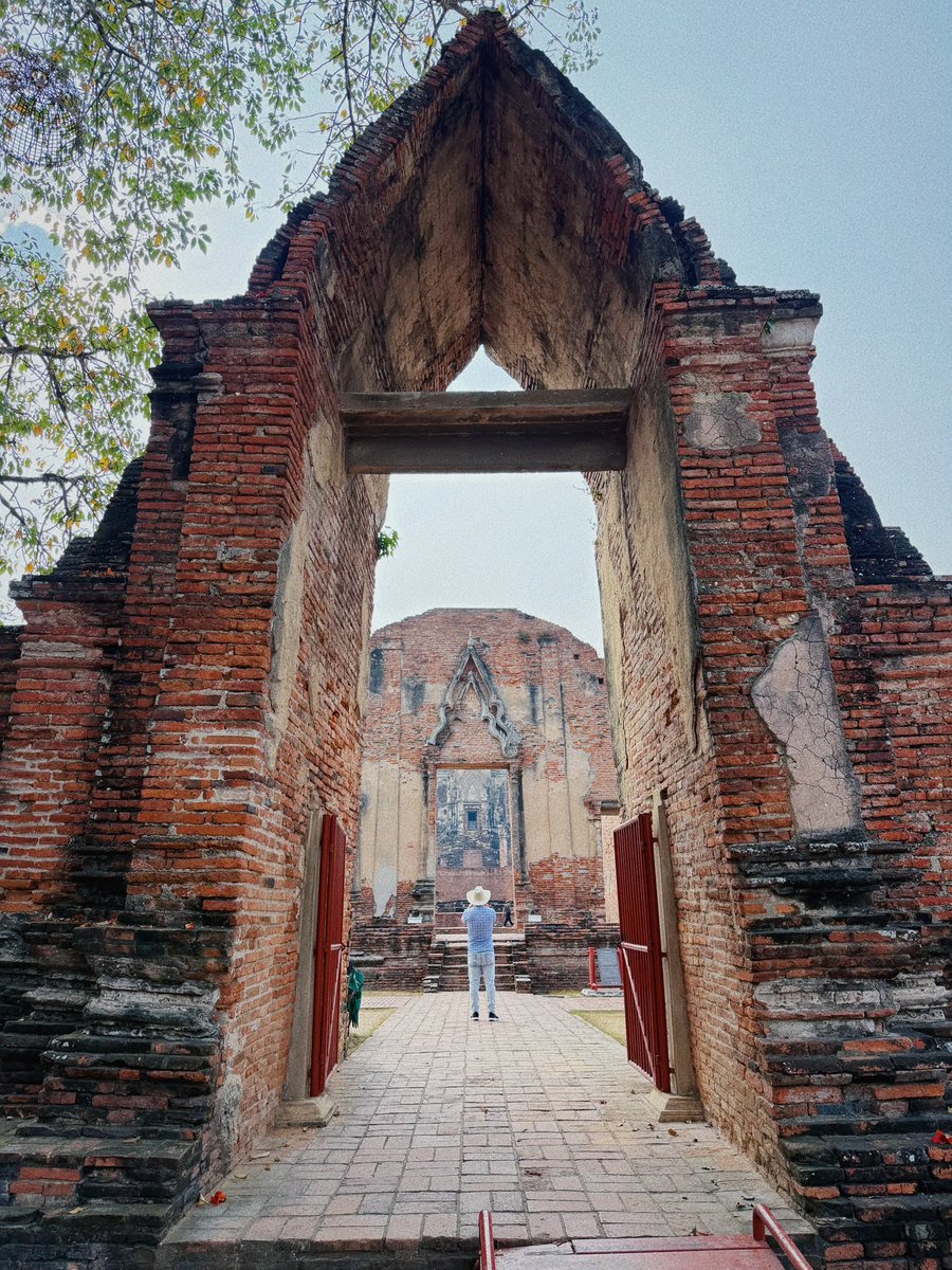 Tony_0812's tweet photo. 🚶🏻🙏 #阿育他亚 #ayutthaya #大城府 #watmahathat #พระนครศรีอยุธยา https://t.co/hg927Jajoe