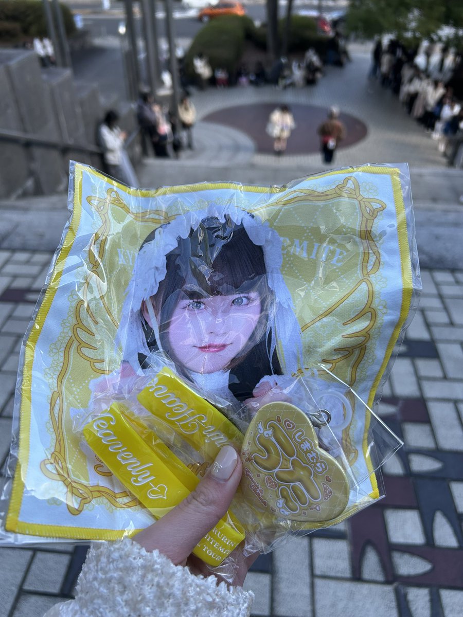 もえの tweet media