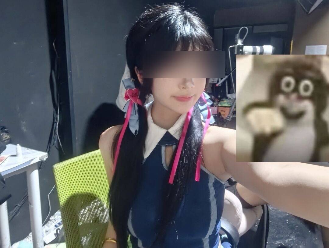 四川字母墙 tweet media