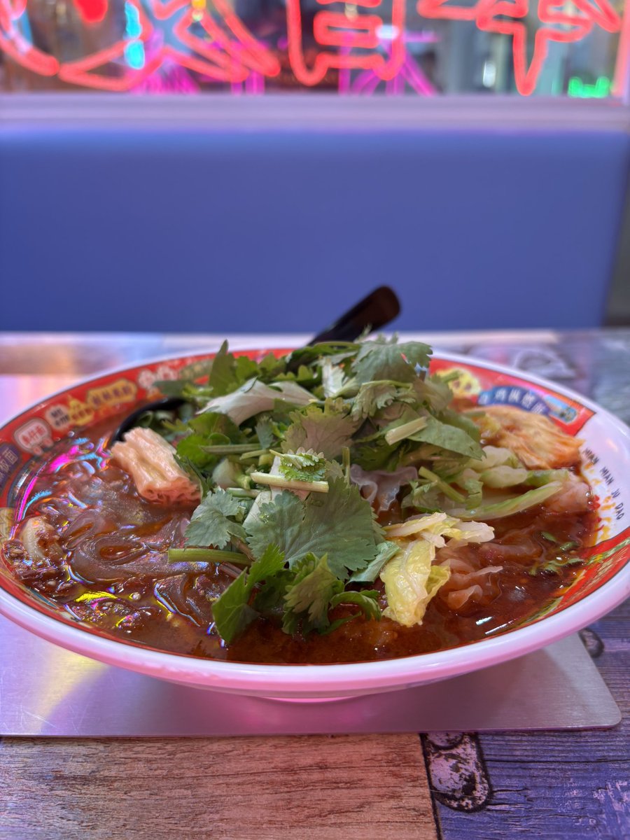 麻辣湯中毒の私的ベスト麻辣湯🌶️
でっかいもりもり白キクラゲに噛みきれないもちもちさつまいも太春雨、花椒効いた麻辣スープ。
これよこれ。

#好美味麻辣湯