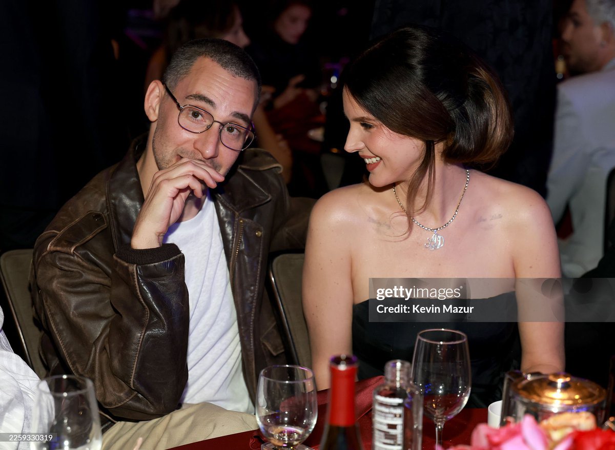 lanadelreyad's tweet photo. Lana Del Rey com Jack Antonoff 🖤👼 https://t.co/X3qoiMXYQ6