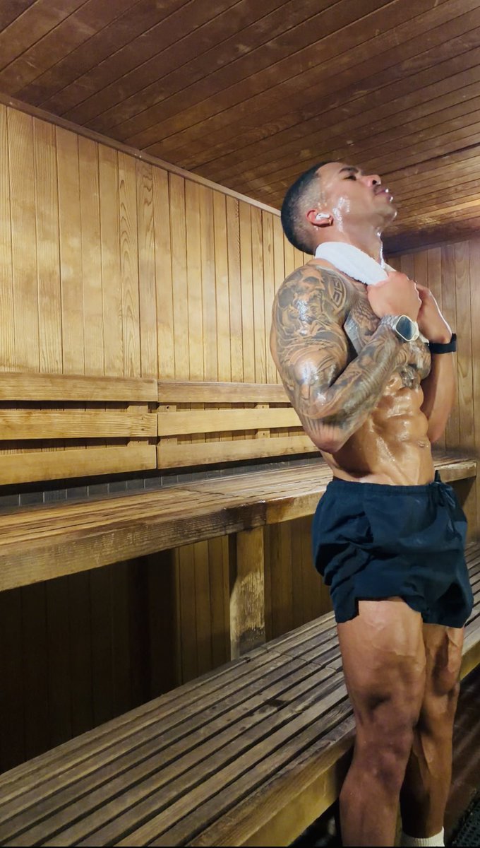 👑Alexander tweet media