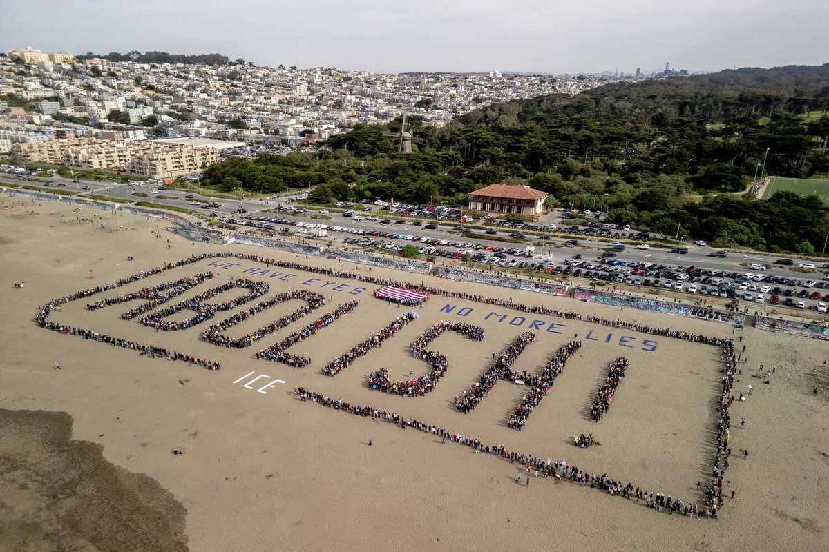 À San Francisco, mobilisation contre la police de l’immigration #OceanBeach