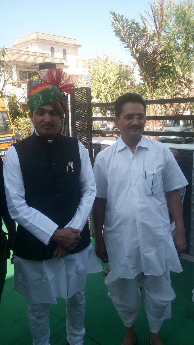 बड़े भाई साहब जस्साराम जी चौधरी को जन्मदिन की हार्दिक शुभकामनाएँ