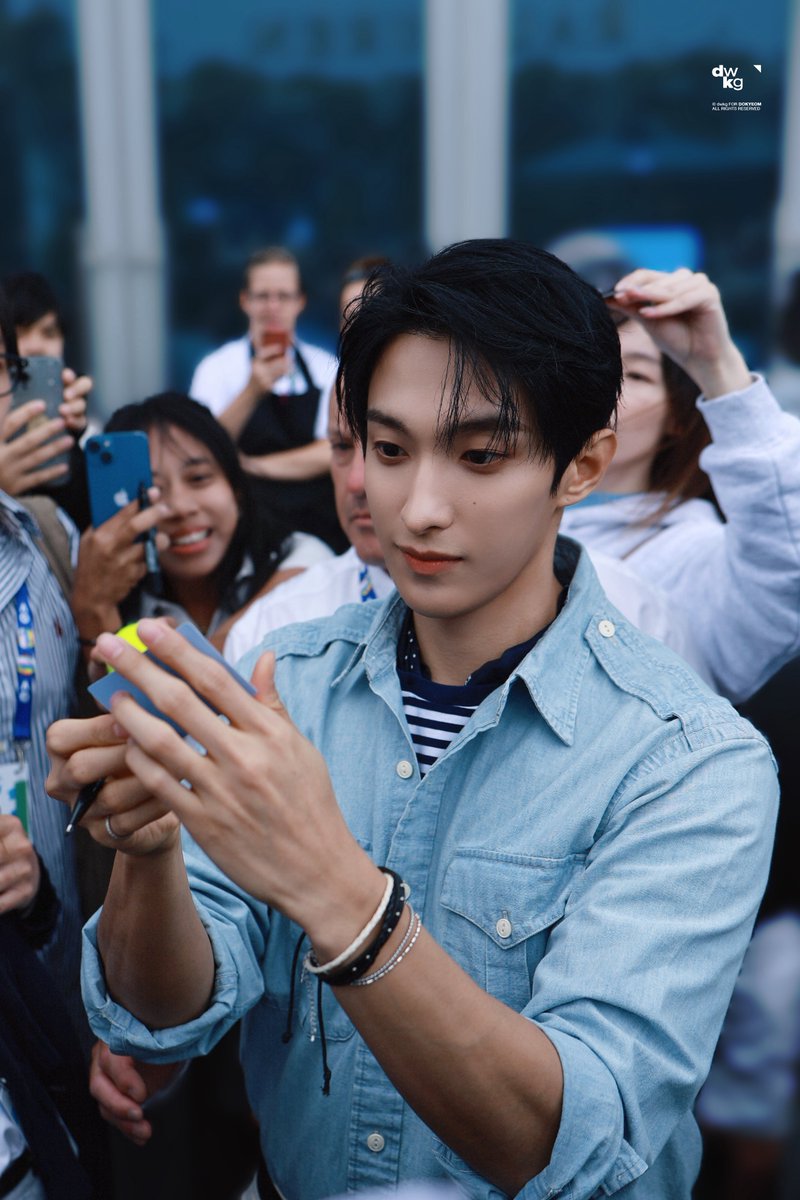 DK from #SEVENTEEN at the 2026 Australian Open Tennis Tournament.