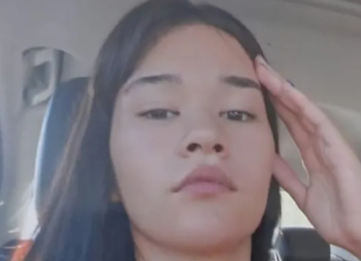 Brenda Guadalupe Fernández tiene 17 años, desapareció el 28/1/26 en Cinco Saltos, provincia de Río Negro. Es delgada, altura 1,70. Se hizo la denuncia. Por favor compartir y avisar #Urgente a la policía local, o al ☎️101 o 911

#CincoSaltos #RioNegro