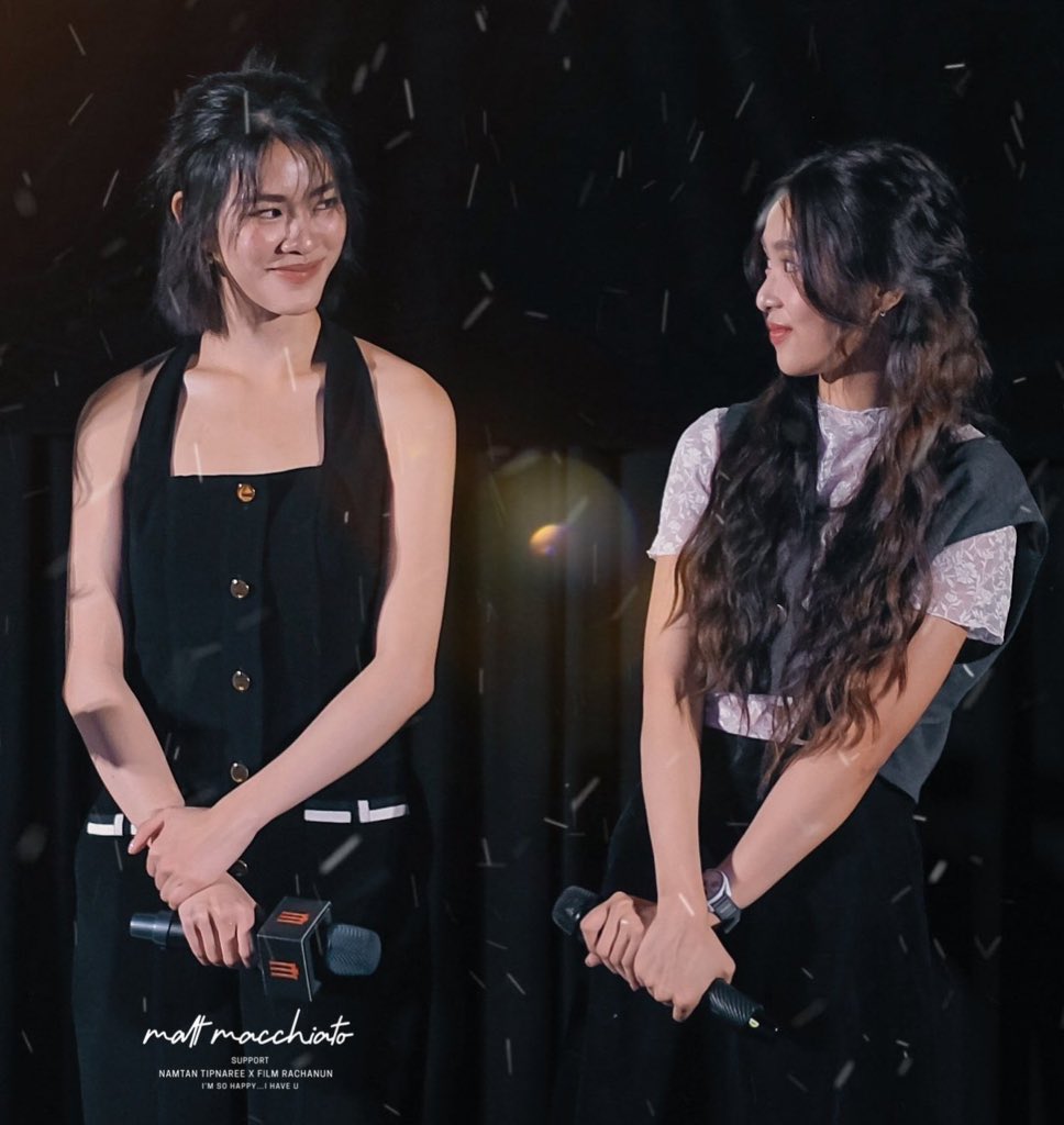 widwnnyj's tweet image. sometimes all a girl needs in life is a namtanfilm x emibonnie switch up 

#namtanfilm #emibonnie