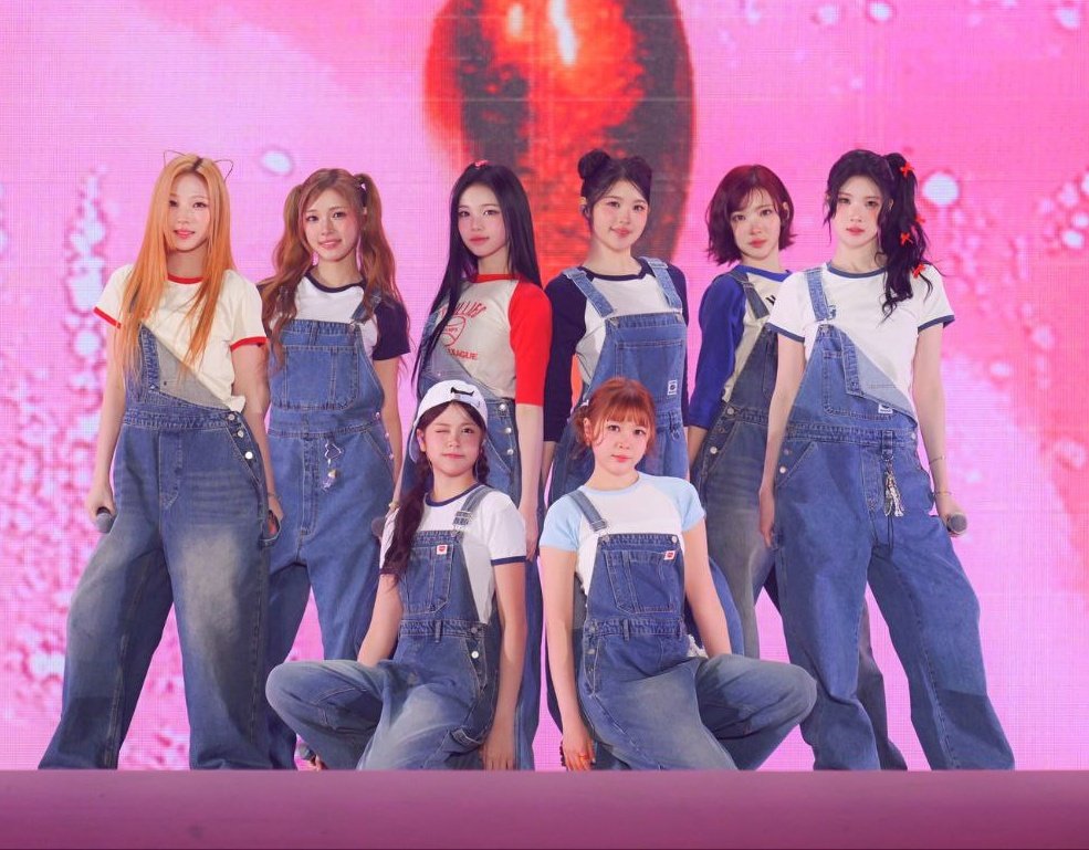 Tagline & Hashtag Party for #Hearts2Hearts at SMTOWN Live in