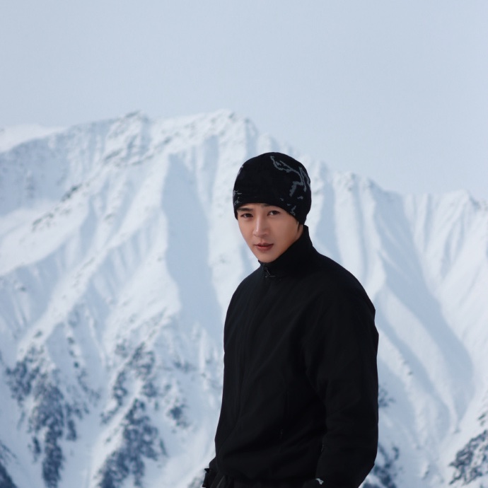 SquadXnine's tweet photo. Yes, he really went all the way up to Altay. ❄️
Chinese streaming links: https://t.co/gVmgQ9YZjJ
#伍嘉成 #WuJiacheng #XNINE #X玖少年团 #xjiu #cpop https://t.co/zzZWnrbNsC