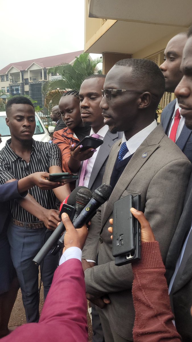 MaleMabiriziHKK's tweet photo. SARAH BIREETE: Winnie NANKYA,  took 26 days to write "SURETIES are SUBSTANTIAL,I GRANT BAIL OF 1M CASH PASSPORT be DEPOSITED"🤣 which she was required to do on 2 Jan 2026 when she appeared.This is INCOMPETENCE. https://t.co/aEg1nn3eV0