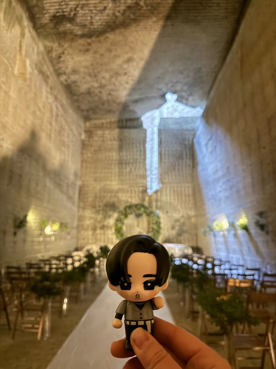___19mgr97___'s tweet photo. 先日、ENPIREのPerformance Viddo撮影地、大谷資料館にいってきた〜⛄️✨
非公開エリアが限定で公開‼︎
とても神秘的で素敵な空間だった👏🏻💫
石の空間だから、中は3℃という寒さ❄️
SnowMan、オケの方、スタッフさんがここで撮影してたと思うとさらに凄いと思った😭
・
#SnowMan
#ENPIRE https://t.co/pppT9aJkmU