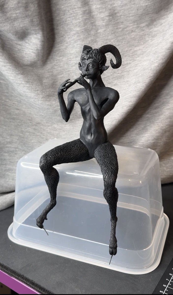Bzew_sfw's tweet photo. More of the sculpture ! 
I finished the sculpting process and added some accessories later on . 
#sculpture  #art #modeling #craft #fawn #model #miniature #handmade https://t.co/FMAv2RHISO