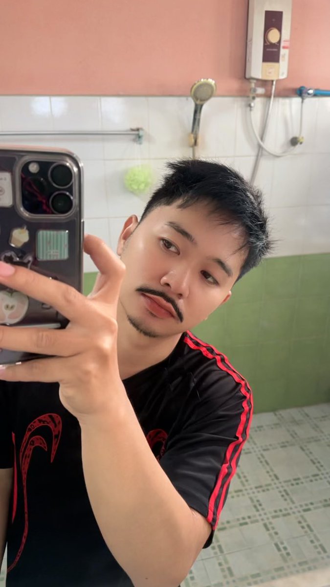 Mikepopong's tweet photo. หนวด อยากสี้ #มอนอนัดเจอ  #พิษณุโลก #ตาก https://t.co/EOgGghZv17