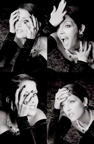 gginger069's tweet photo. Happy Heavenly Birthday 
Beautiful Lisa Marie 
🤍🕊️🤍🕊️🤍🕊️🤍
2-1-1968 ❤️❤️ https://t.co/AznEg6o6kf