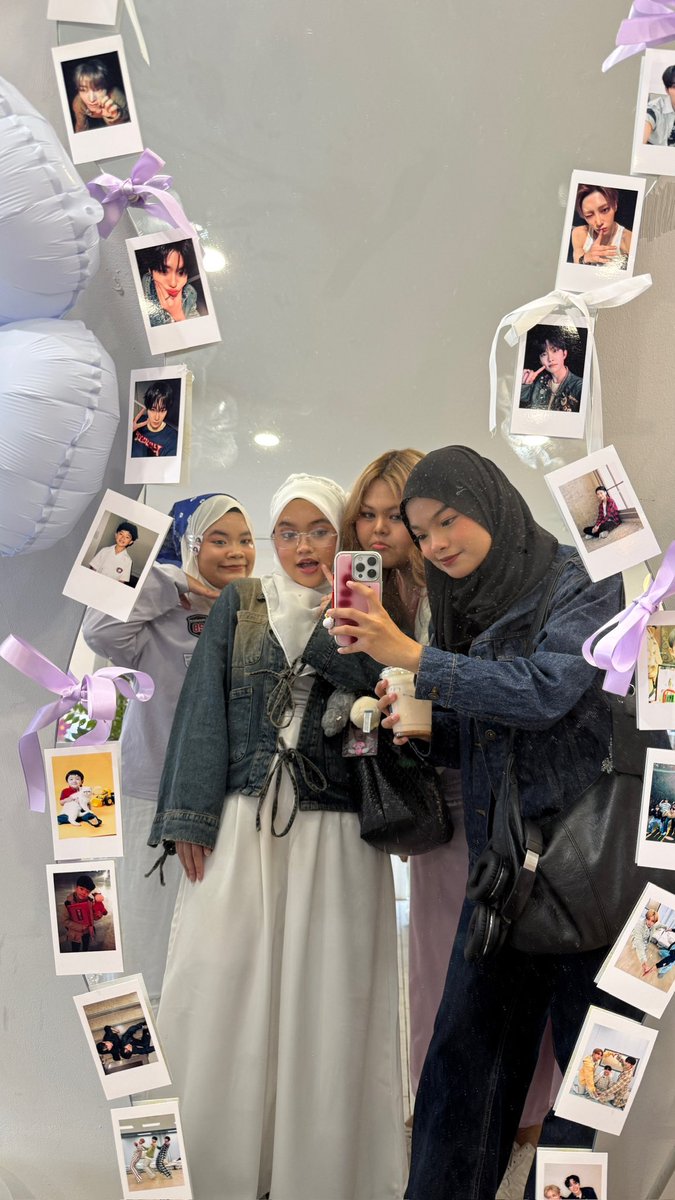 hnyujnz's tweet photo. had sooo much fun yesterday, thank you to everyone for being so supportive and engaging!! anyways here's the 67 vid i recorded for the lucky draw winner yesterday HAHAHA
#ALD1stChapter https://t.co/YJ71bxshCc