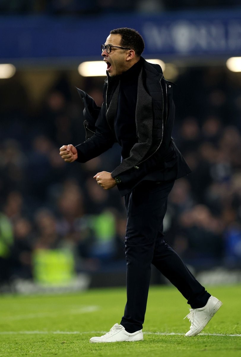 Whizz tweet media
