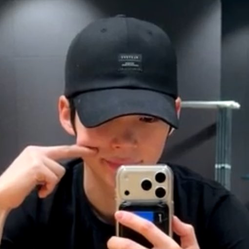 두쫀쿠를 왜 먹지 두쫀쿠보다말랑한햄쫀쿠가잇는데