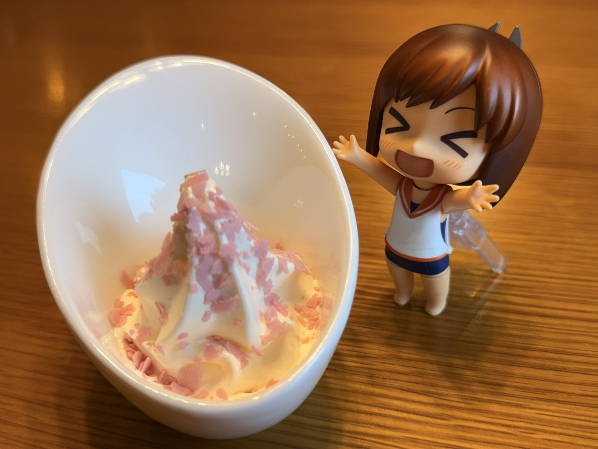 Lake09jp's tweet photo. Finish off with ice cream‼︎🍨 I was added after answering the survey😆
締めはコレ‼︎アイスクリーム‼︎🍨 アンケート答えたら追加されました😆
#偵察遠征という名の出張 #札幌 #余市町 #ニッカウヰスキー #余市蒸溜所 #RITASKITCHEN https://t.co/PozEwRTtxh