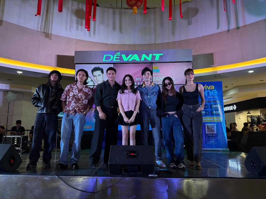 NAGILIW's tweet image. [📸] 260131

Foto-foto MoJi bareng cast MHIAMB di Fisher Mall Quezon Avenue! 🤩

MAFIA BOSSES MOJI
#ALAMAT #ALAMAT_MO #ALAMAT_RJI #MHIAMB #MyHusbandIsAMafiaBoss