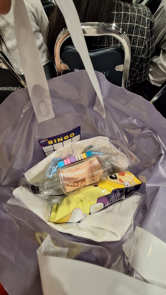 เสบียงถุงเบอเร่อเลยค้าบบ มีกระเป๋าด้วย อิ่มๆๆ😋

26TH CEO OFFROAD
#OffroadBD26thProject