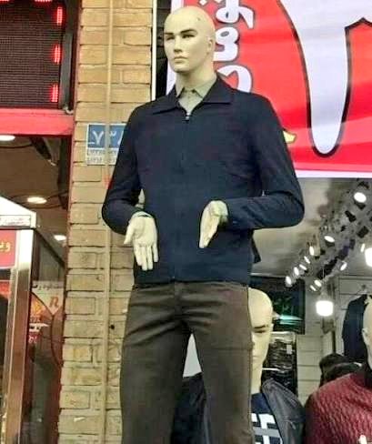 joskatheboy's tweet image. واکنش بانوان سرزمینم به پیامک گواهينامه موتور