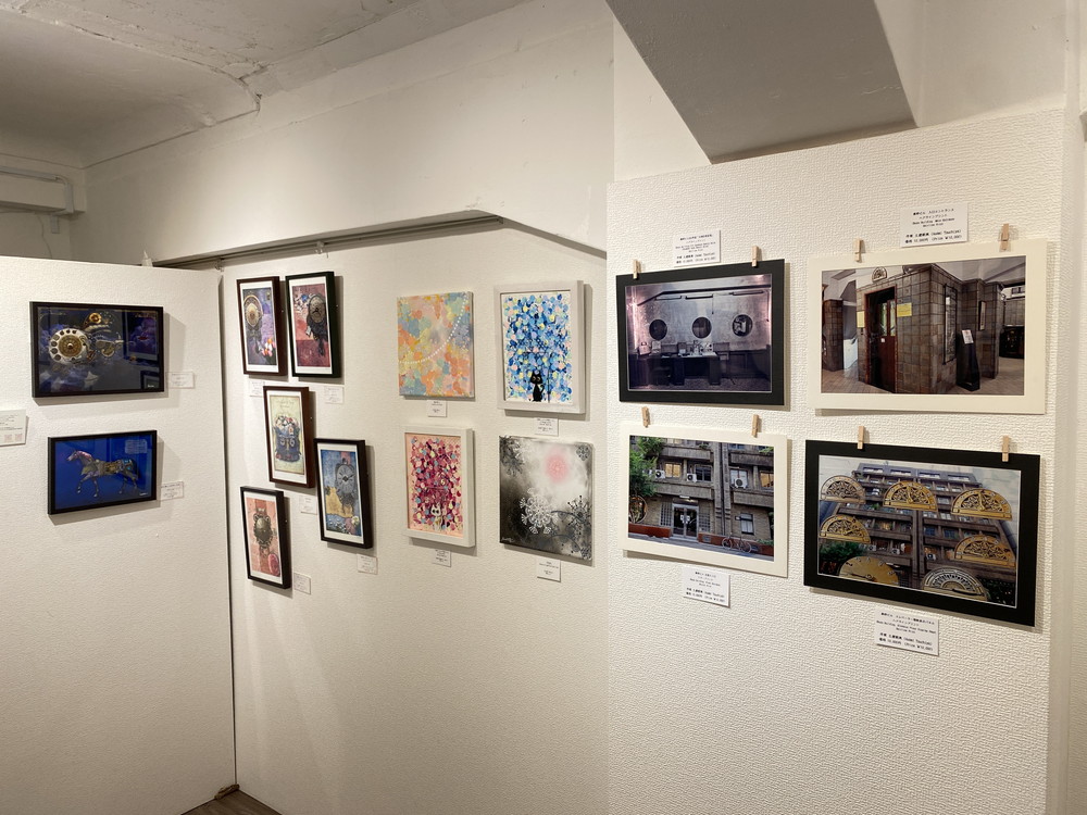 福春恋来展準備整いました。明日から開催です。

春待ち遠しい２月、節分あり、バレンタインデーあり、新たな何かが生まれる時、HAPPYな春を引き寄せる展覧会。
８人の個性あふれるアーティストが、福、春、恋のテーマの作品をお届けします。

参加作家
Kasumi Katagiri　緒方瑛子岡本真実　緒方瑛子