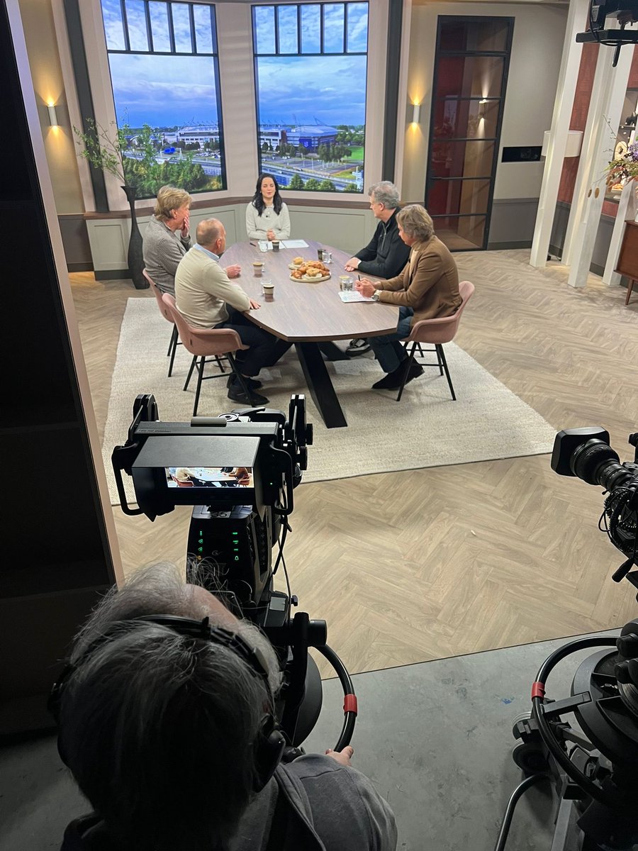 Aad de Mos tweet media