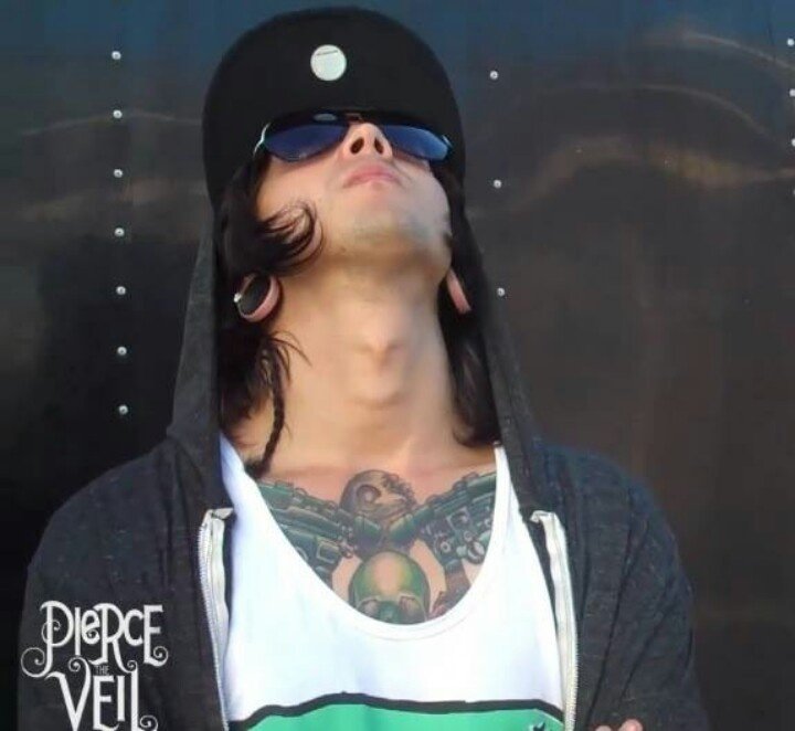 HE HAS A HEART ON HSI THROAT