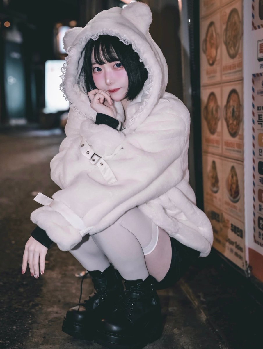 KRY YUUMAL 新品 ファーアウター 2026 KRY WINTER COLLECTION】 クマ耳フリルファーアウター「YUUMAL