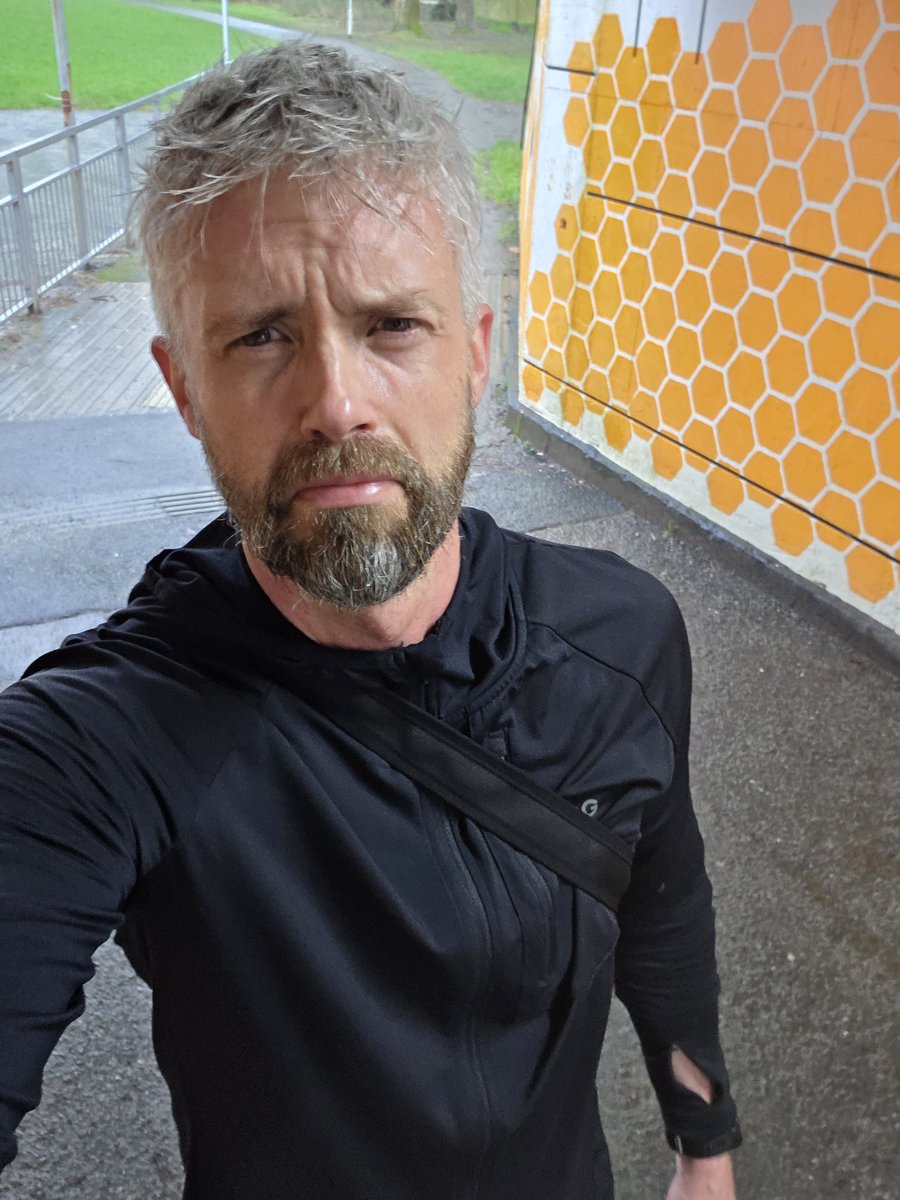 Ian Carmichael tweet media