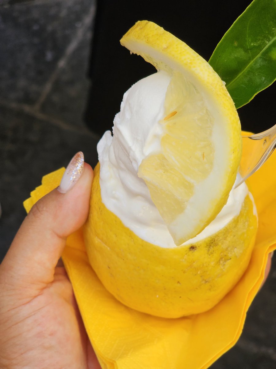 Mutlu pazarlar iyiler 🍀🐞🦋☕️🙋‍♀️