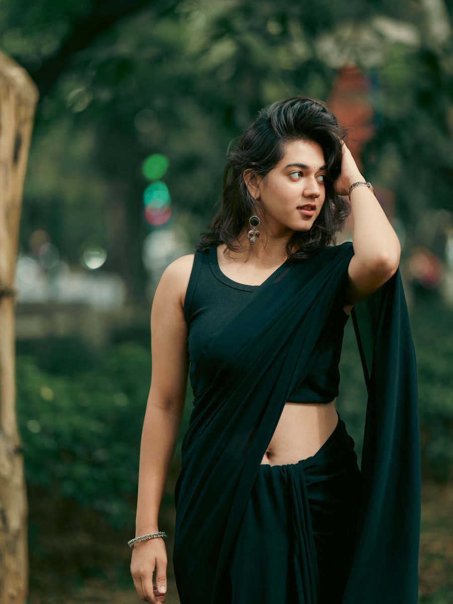 SpaceElementX's tweet photo. Soumya Avasthi 4K

#SoumyaAvasthi #SoumyaAvasthiHot https://t.co/BK9eRZQzXY
