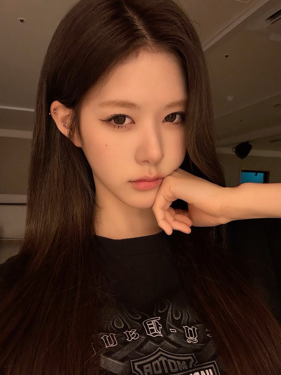 ifrahee's tweet photo. #라희 260201 플러스챗
#ifeye #이프아이 #RAHE https://t.co/XYt4KXVbP9
