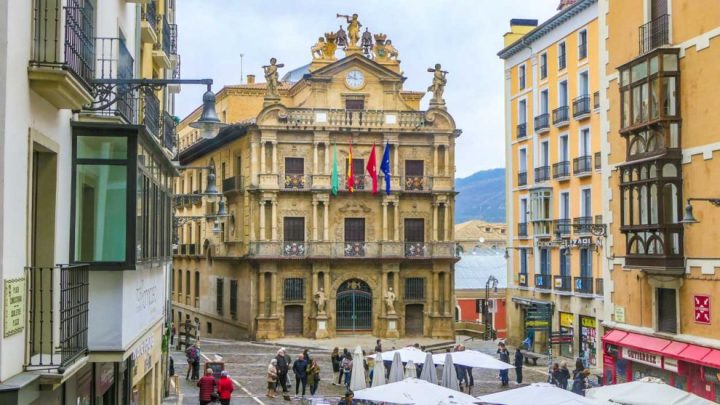 Pamplona en 1 ó 2 días, qué ver y hacer (además de ir a San Fermín)
zoomdestinos.es/pamplona-en-1-…
