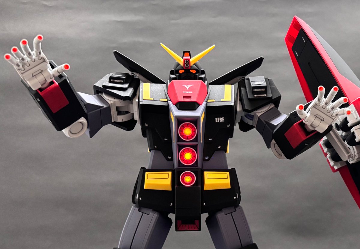 HG サイコガンダム アニメ画モデル 塗装品 HGサイコガンダムを組みました。想定していたよりも大きく、予定してい