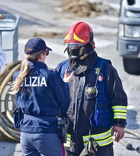 anppevvf's tweet photo. Solidarietà a tutti i fratelli di giubba feriti a Torino 📷#torino #solidarietàpolizia https://t.co/cPmRQlY7g3